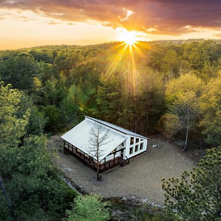 New Farmhouse-Chic Cabin With Hot Tub & Firepit Брокен-Боу Экстерьер фото