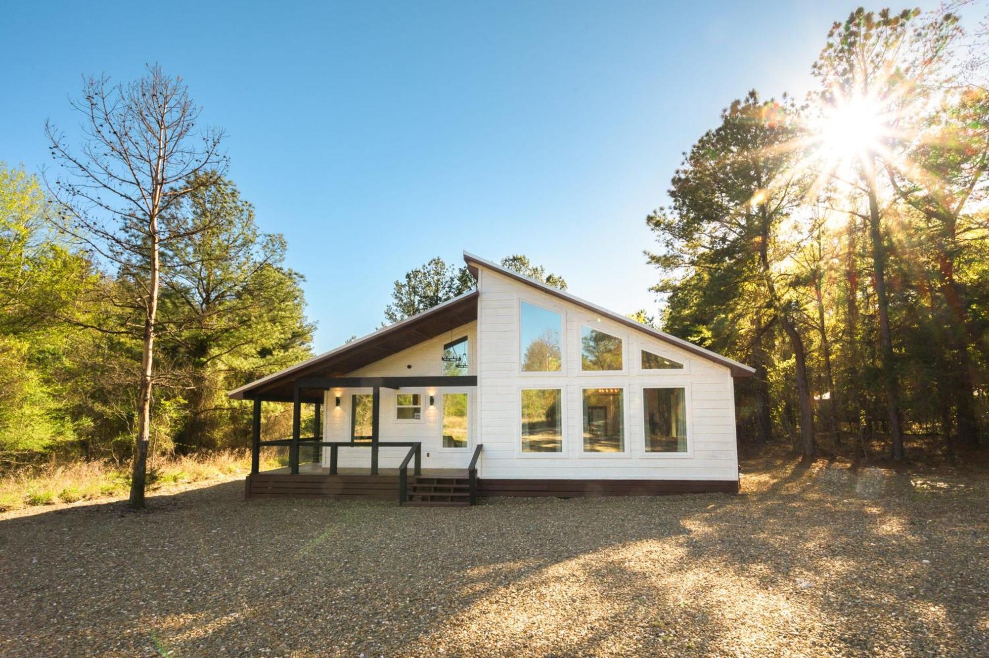New Farmhouse-Chic Cabin With Hot Tub & Firepit Брокен-Боу Экстерьер фото